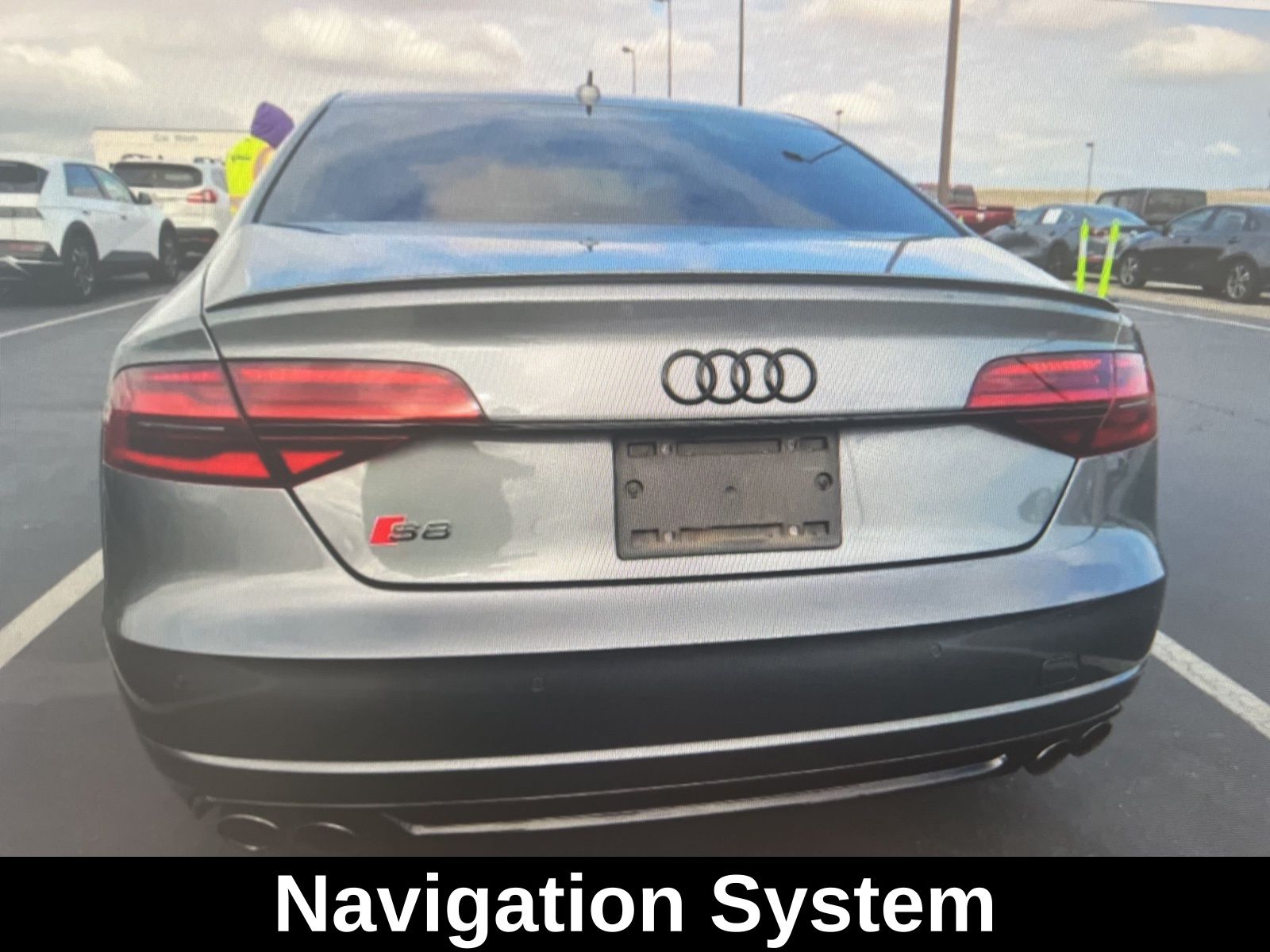 2017 Audi S8 Quattro Plus photo 2