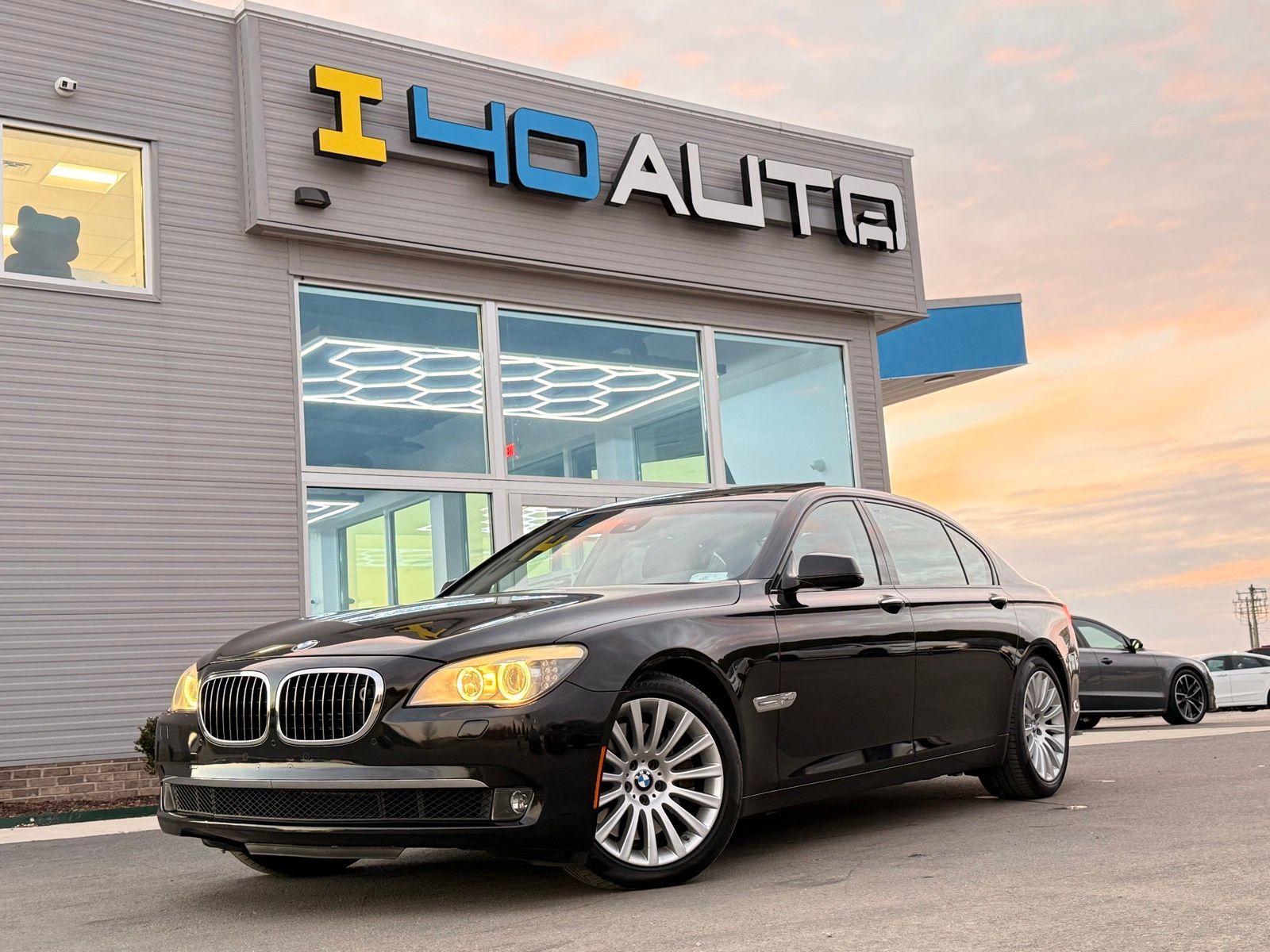 2010 BMW 7 Series 750i's photo