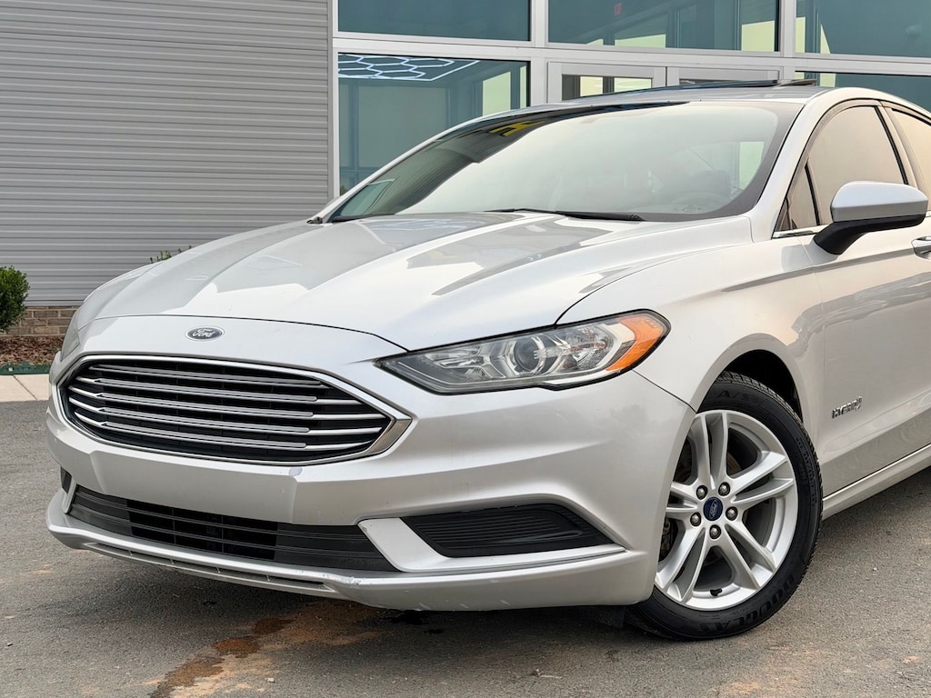 Used 2018 Ford Fusion Hybrid SE Sedan