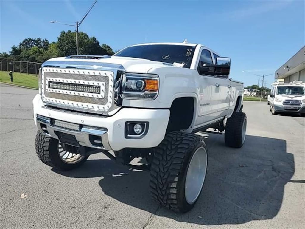 Used 2017 GMC Sierra 2500HD Denali Truck