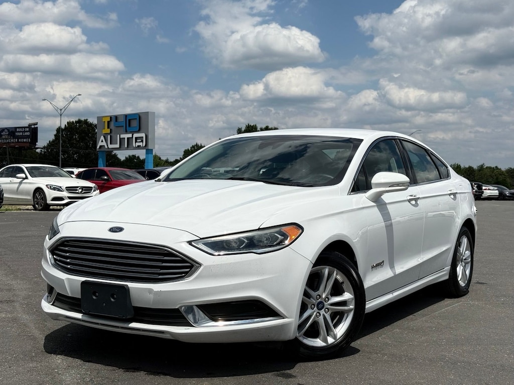 Used 2018 Ford Fusion Hybrid SE Sedan