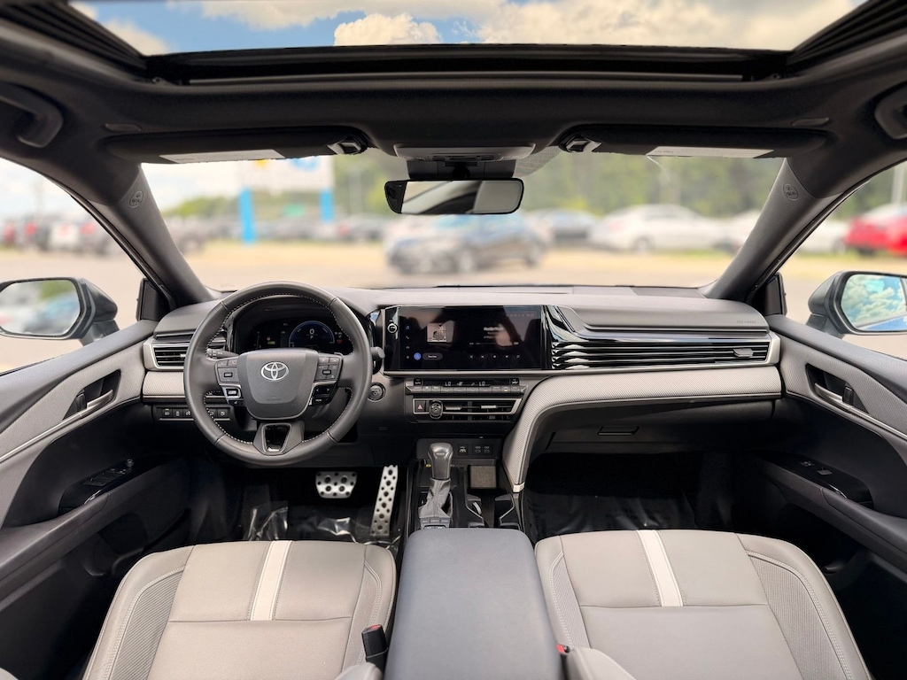 Used 2025 Toyota Camry SE Sedan