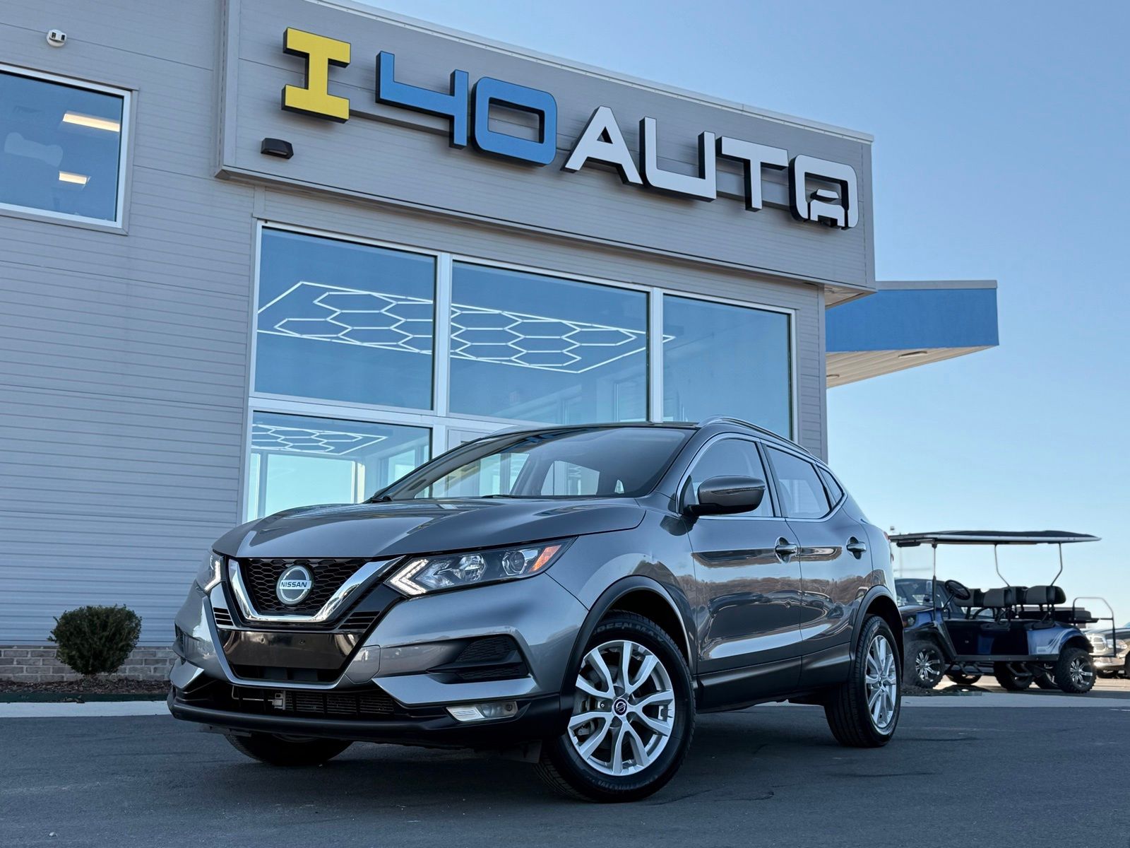 2021 Nissan Rogue Sport SV's photo