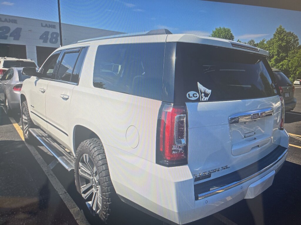 Used 2019 GMC Yukon XL Denali SUV