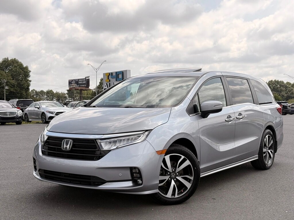Used 2023 Honda Odyssey Touring Minivan/Van