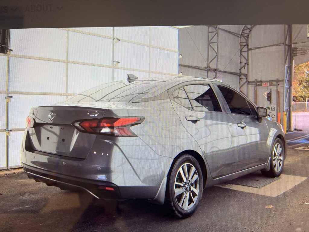 Used 2020 Nissan Versa 1.6 SV Sedan