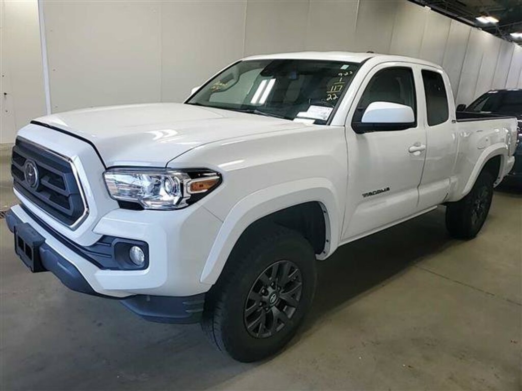Used 2022 Toyota Tacoma SR5 Truck