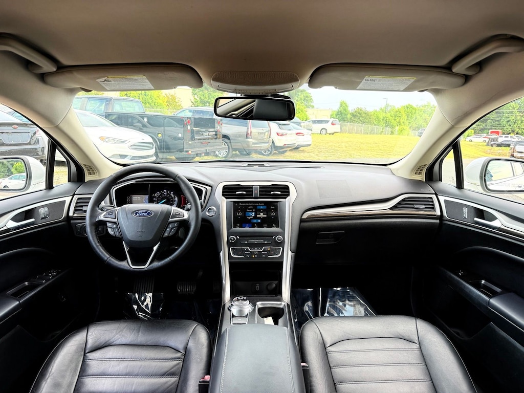 Used 2018 Ford Fusion Hybrid SE Sedan