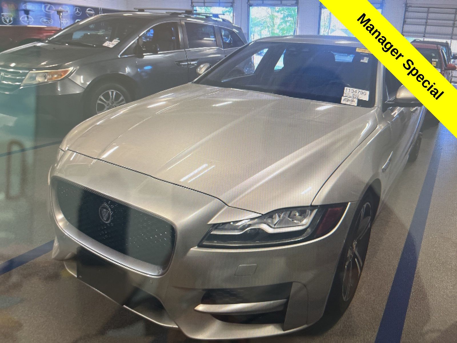2017 Jaguar Xf
