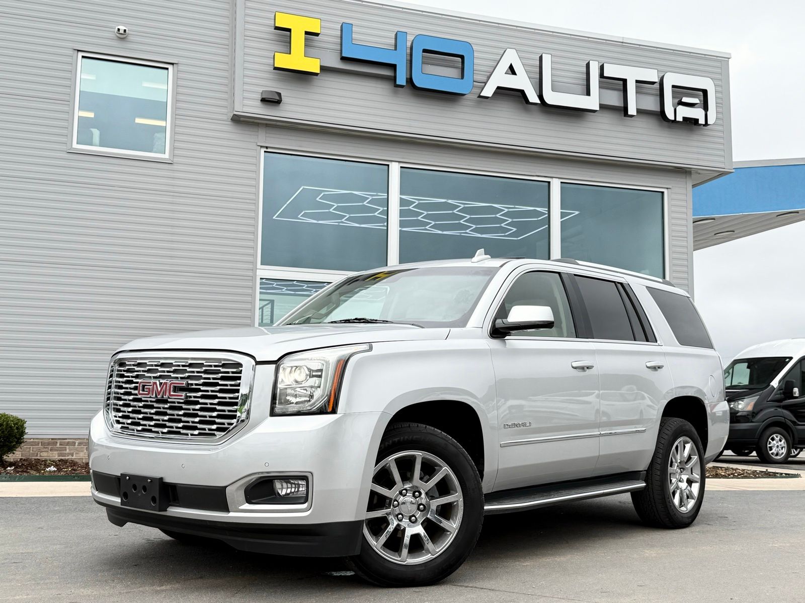 2019 GMC Yukon 4WD Denali's photo