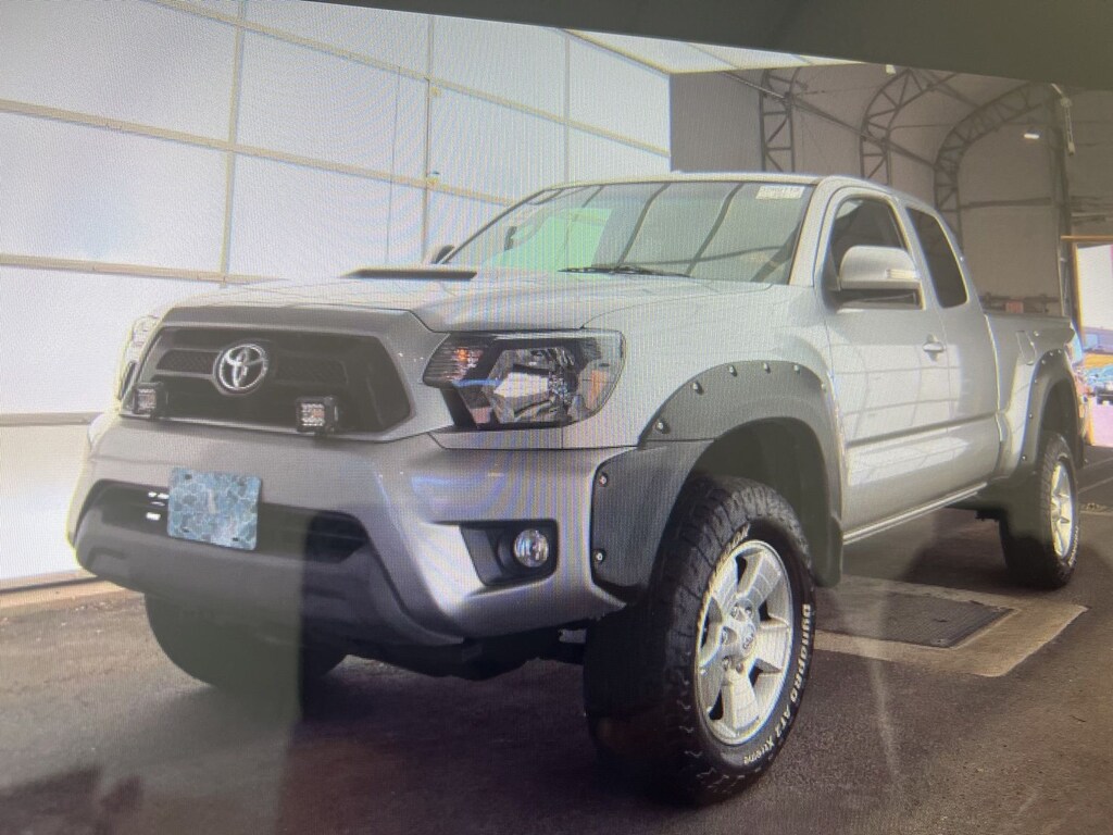 Used 2014 Toyota Tacoma Base Truck