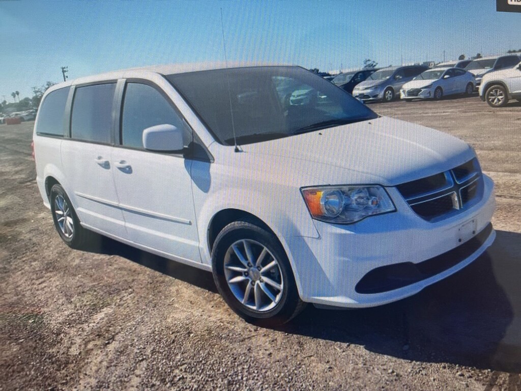 Used 2016 Dodge Grand Caravan SE Plus Minivan/Van