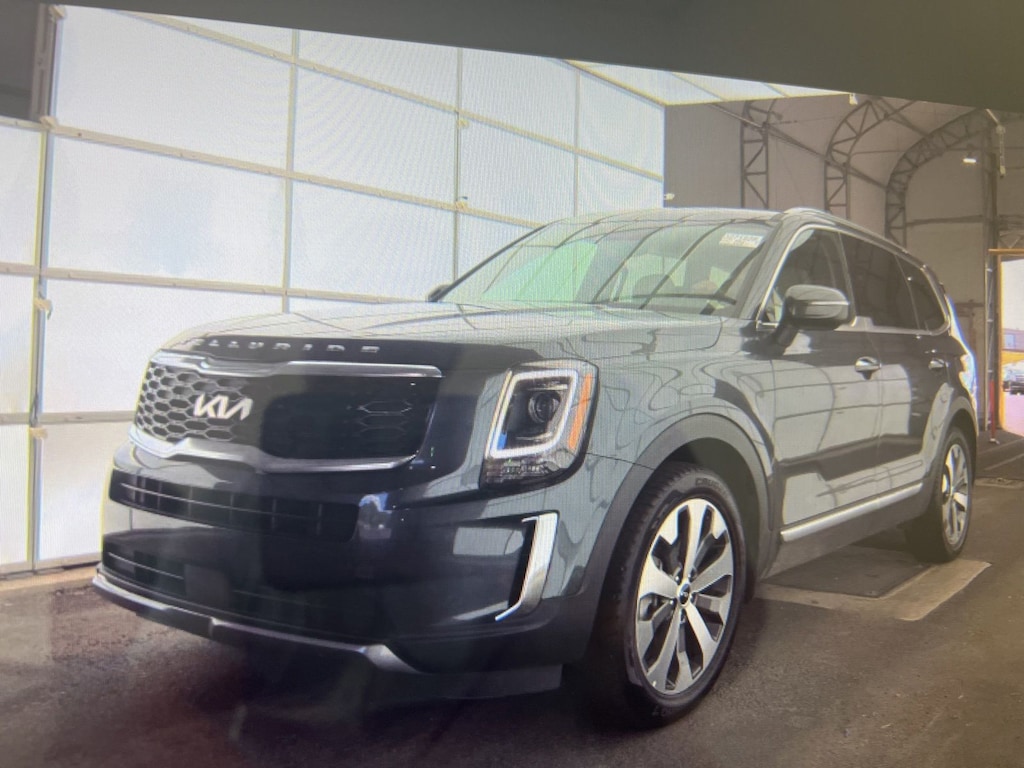 Used 2022 Kia Telluride S SUV