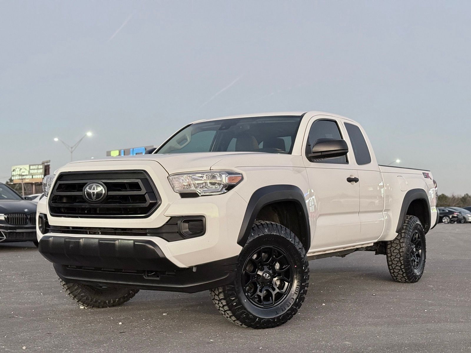 2020 Toyota Tacoma SR's photo