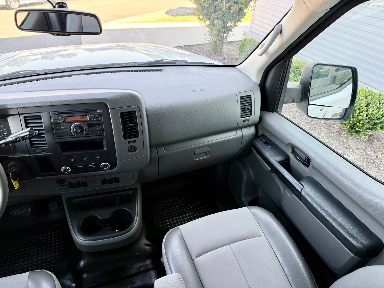2017 Nissan NV Cargo S - Photo 21