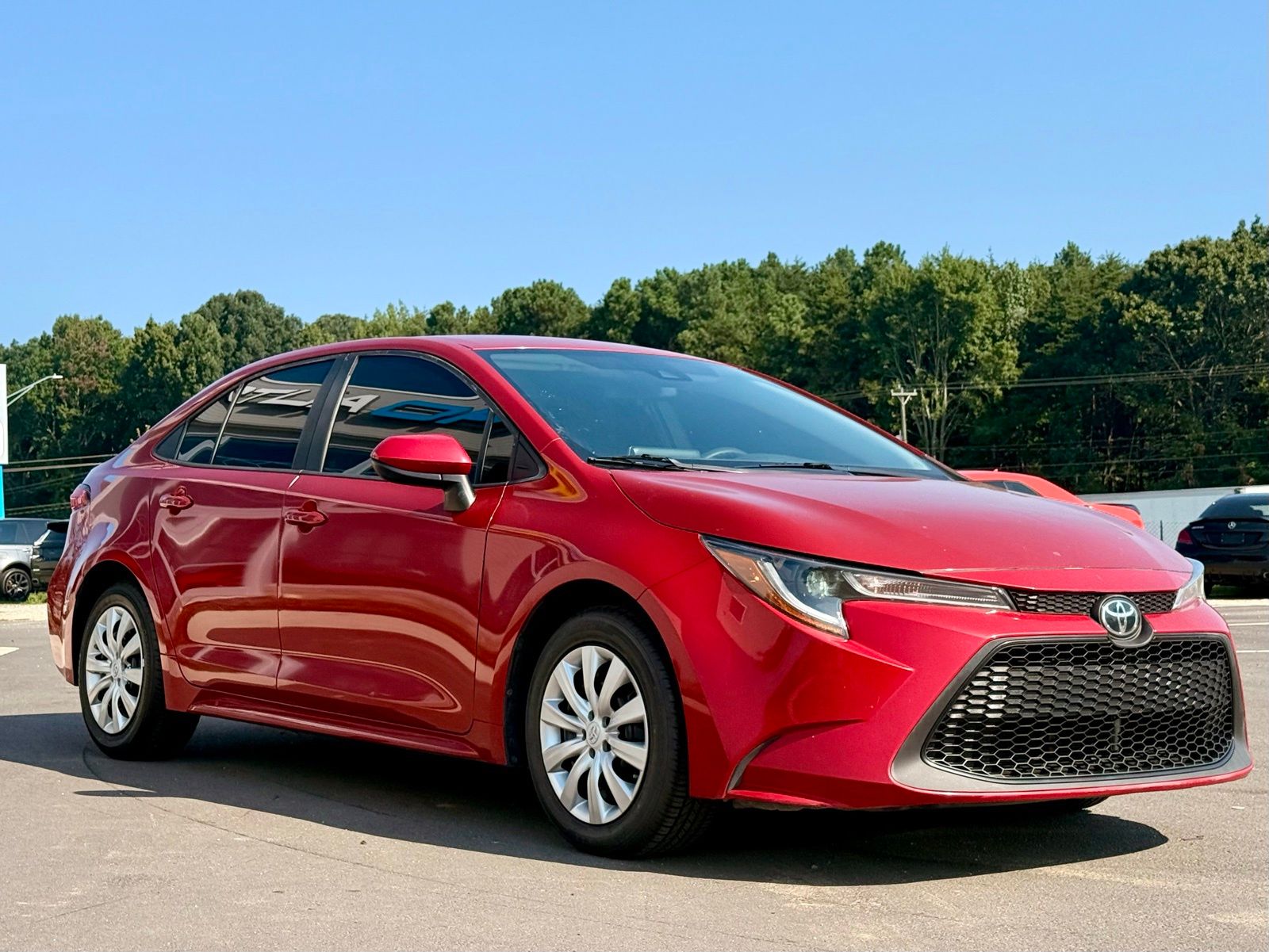 2020 Toyota Corolla LE photo 3