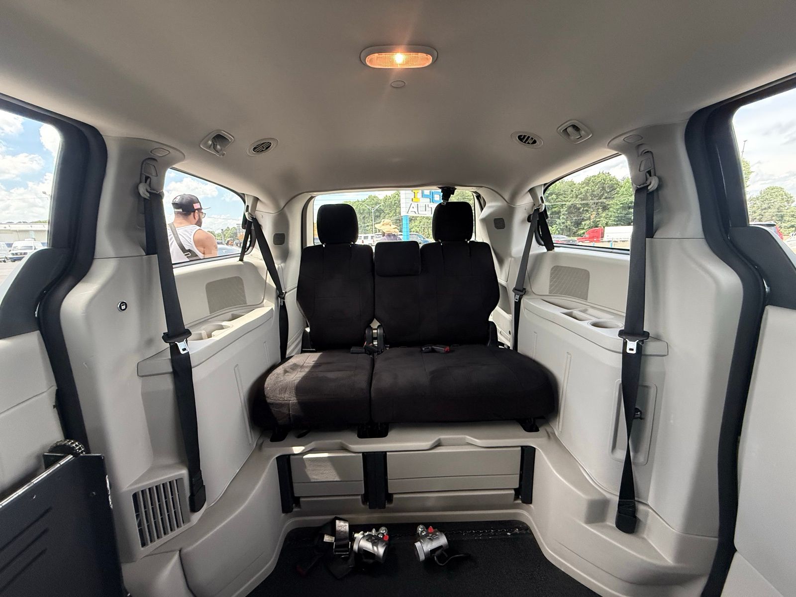 2013 Dodge Grand Caravan SXT - Photo 19