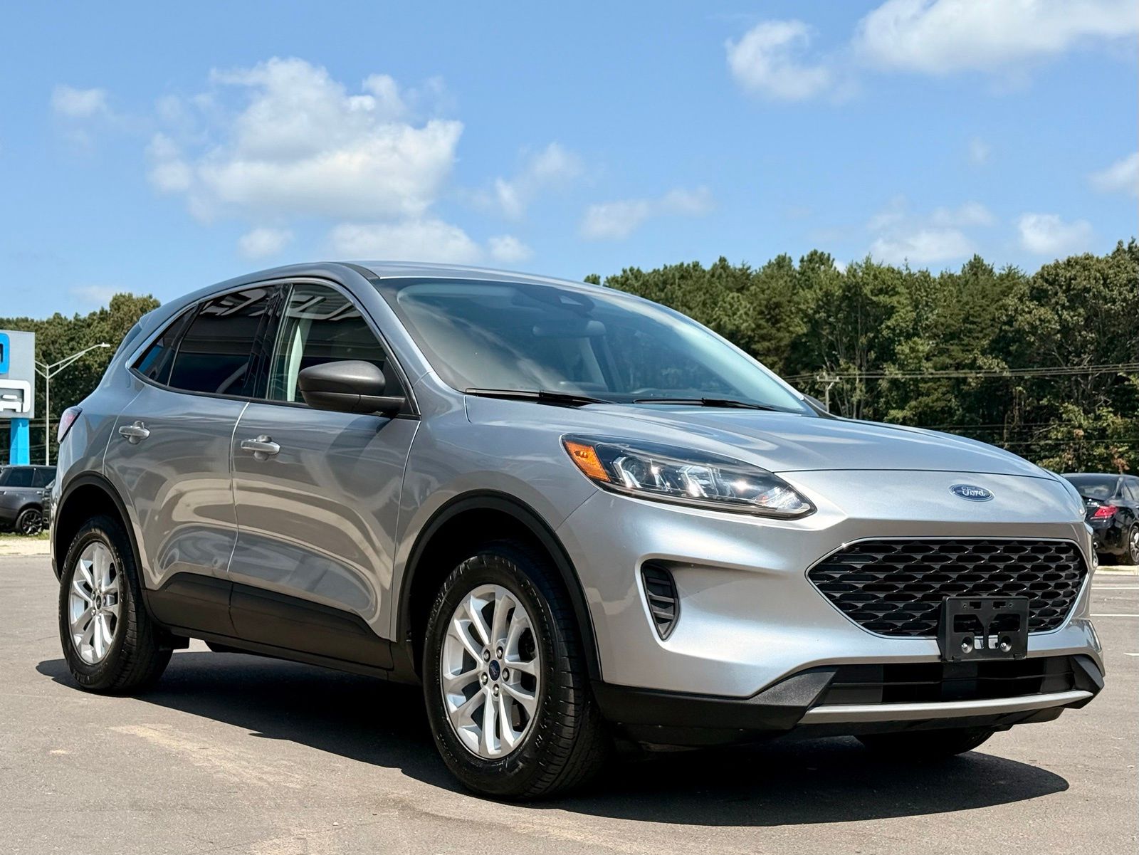 2022 Ford Escape SE photo 3