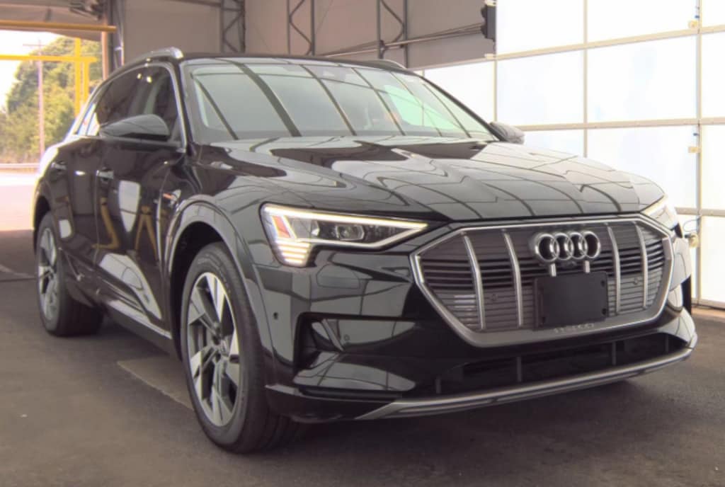 Used 2023 Audi e-tron Premium Plus SUV