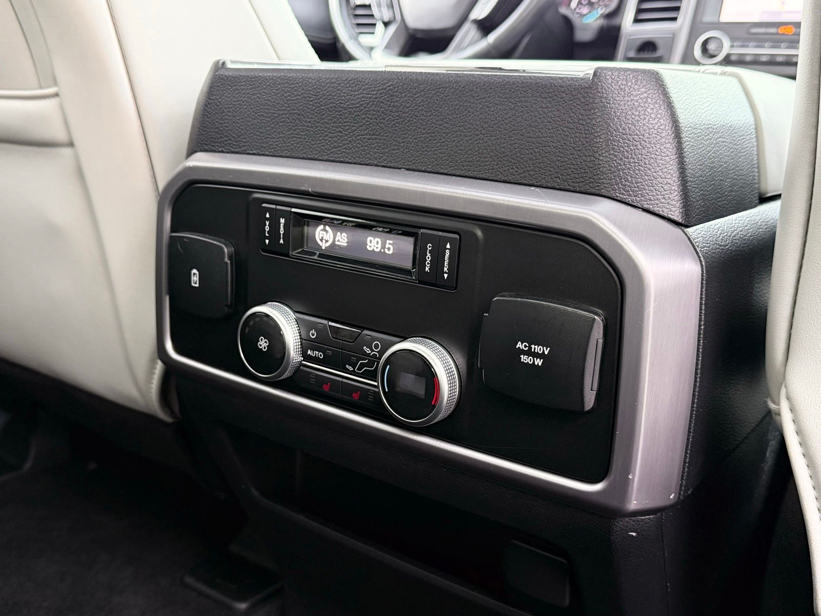 2020 Ford Expedition Platinum - Photo 26
