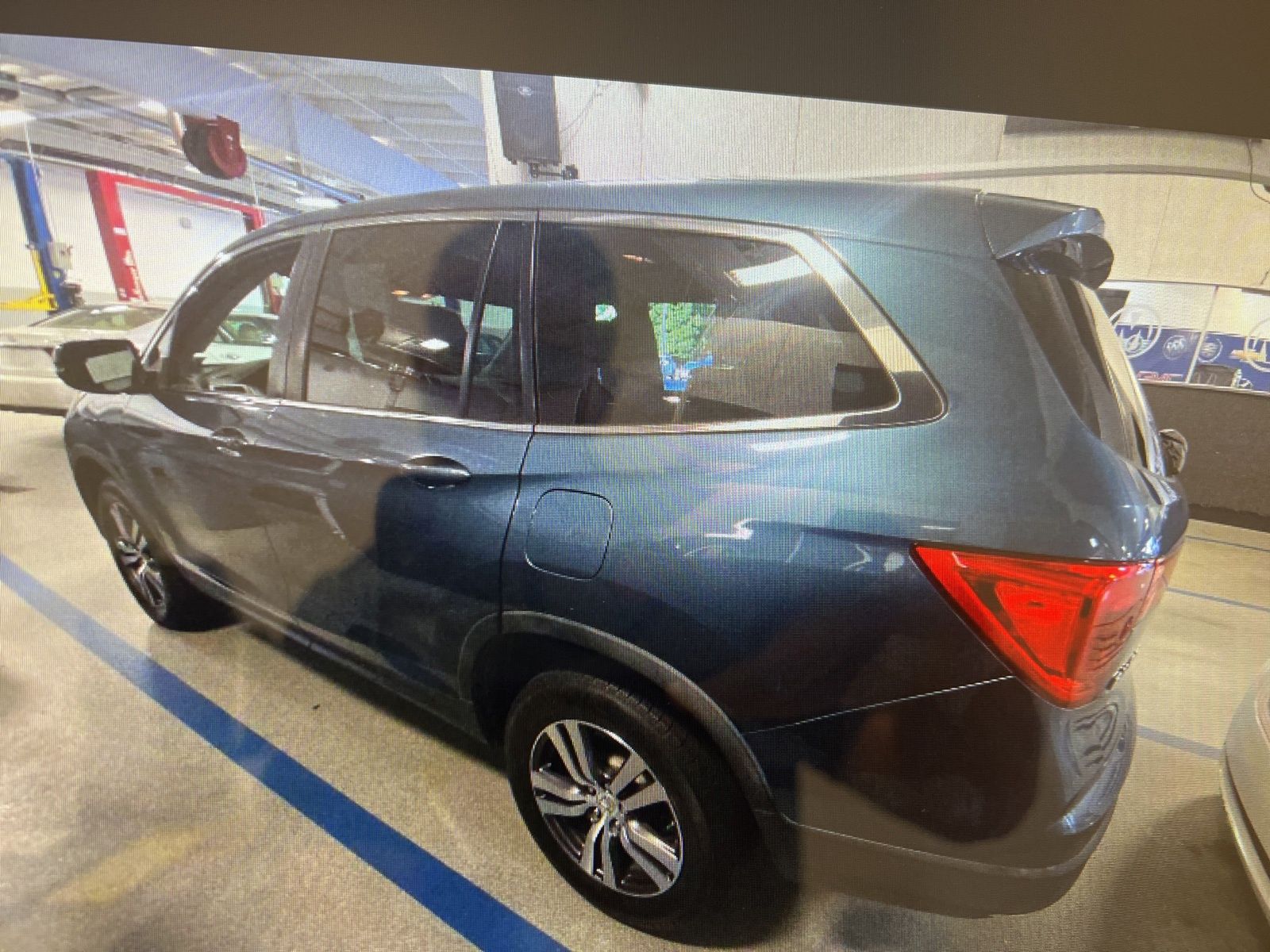 2016 Honda Pilot EX-L photo 3