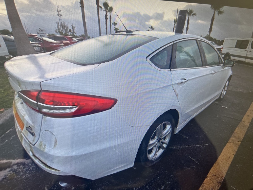 Used 2018 Ford Fusion Hybrid SE Sedan