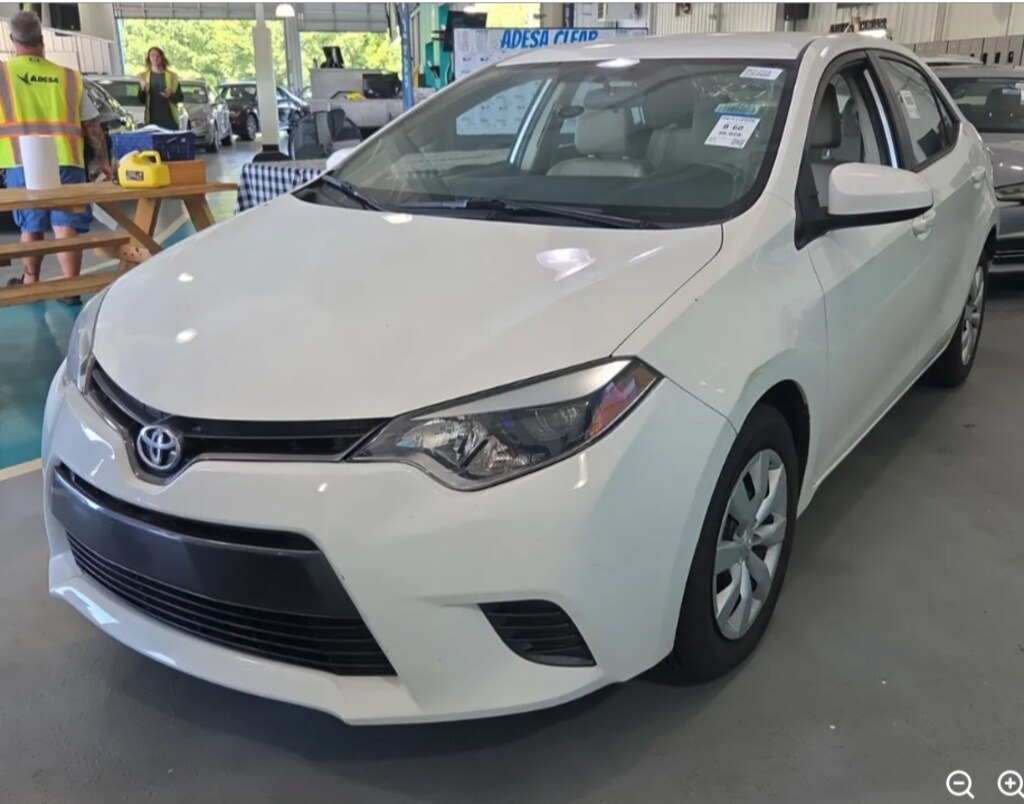Used 2016 Toyota Corolla LE Sedan
