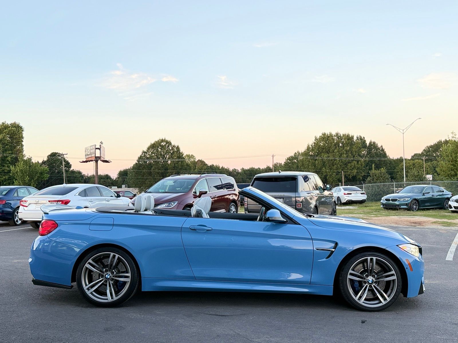 2016 Bmw M4 Convertible photo 2