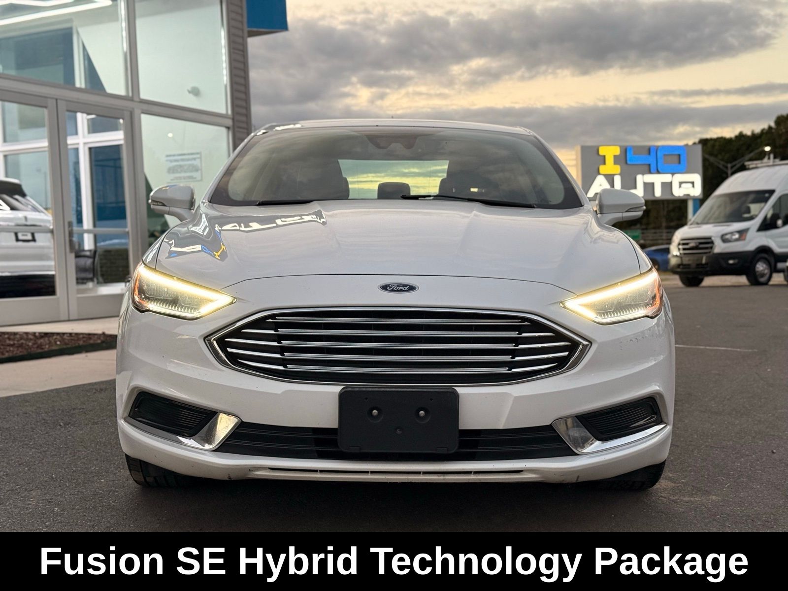 2018 Ford Fusion Hybrid SE photo 2