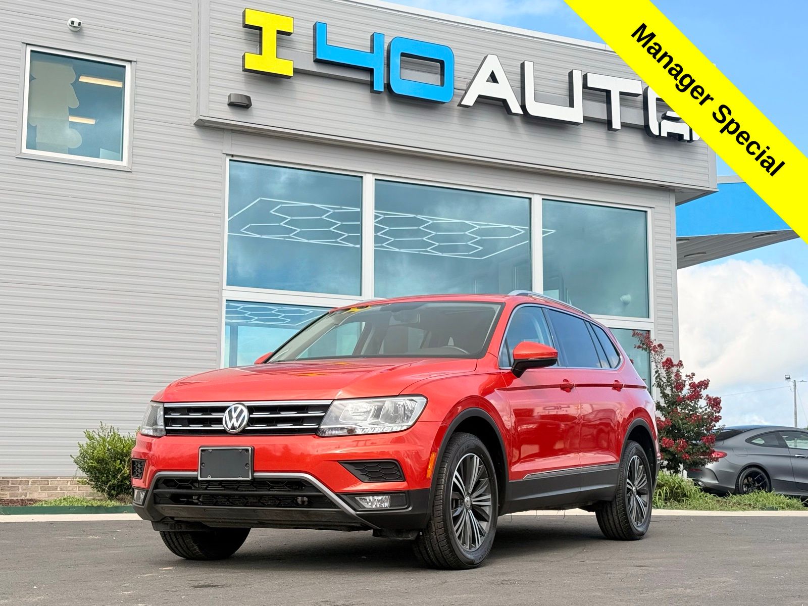 2018 Volkswagen Tiguan SEL's photo