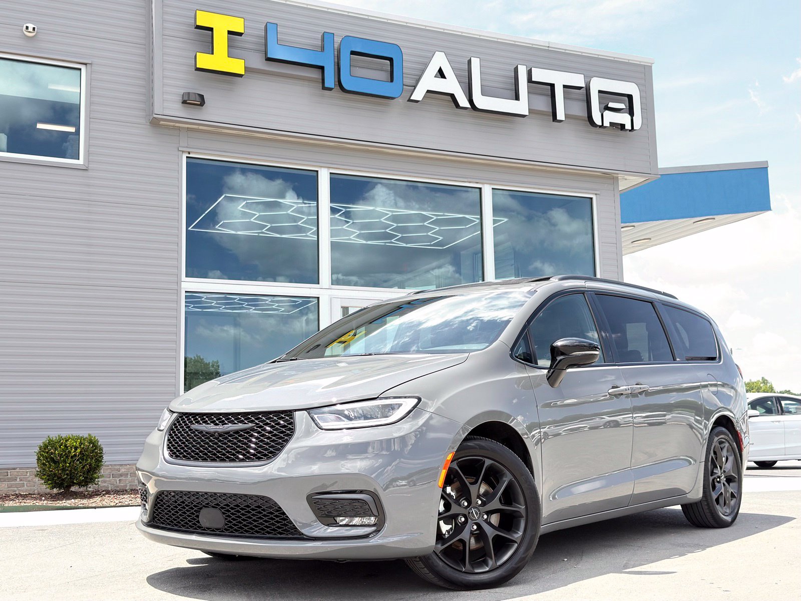  Chrysler Pacifica