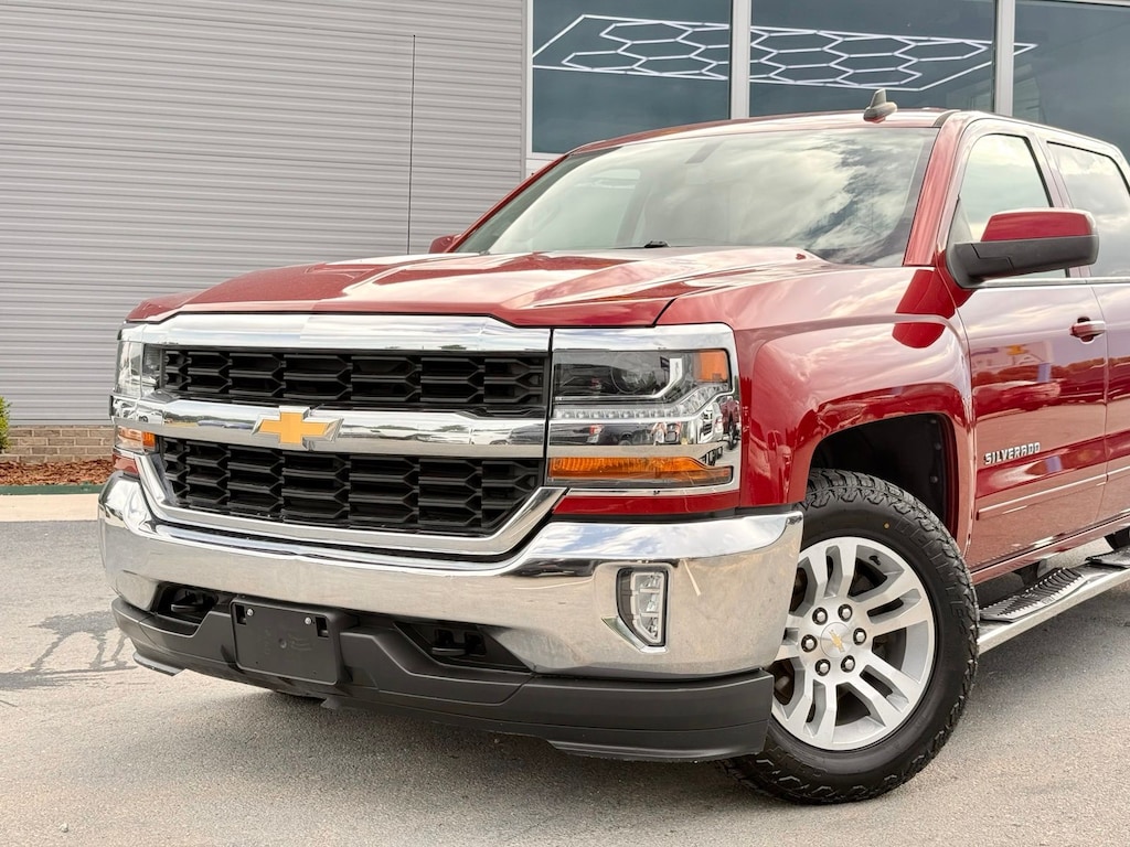 Used 2018 Chevrolet Silverado 1500 LT Truck