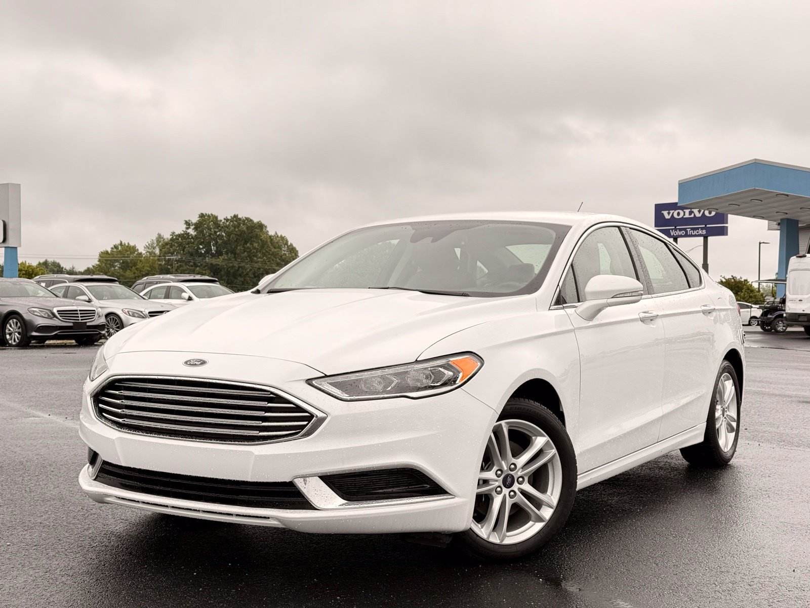 Used 2018 Ford Fusion Hybrid SE Sedan