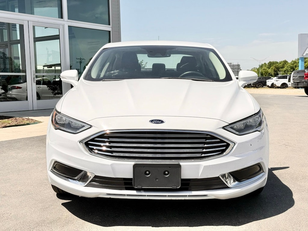 Used 2018 Ford Fusion Hybrid SE Sedan