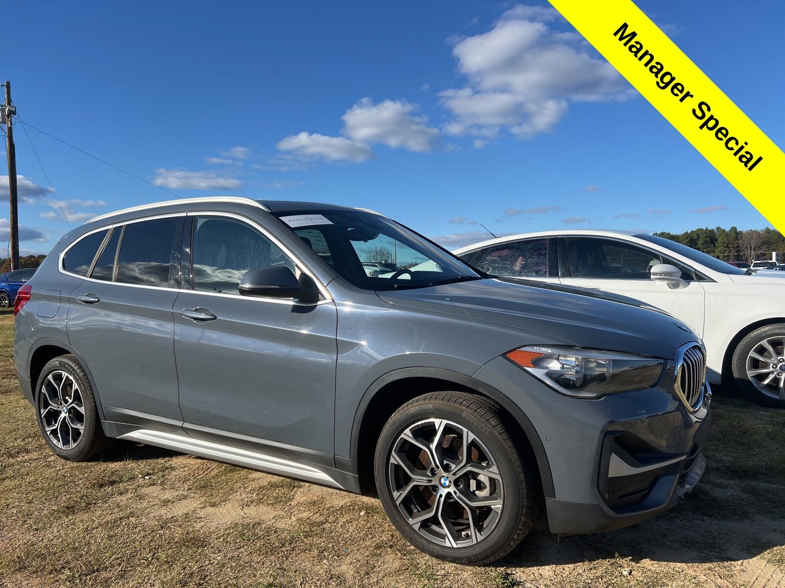 2021 BMW X1 28i's photo