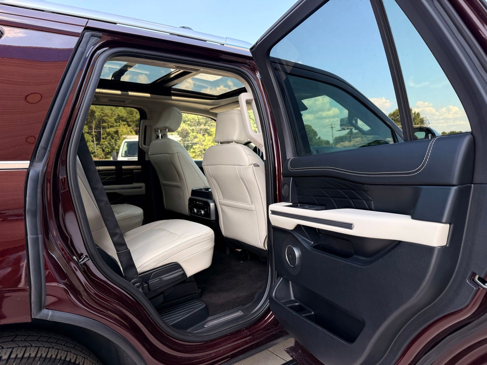 2020 Ford Expedition Platinum - Photo 31