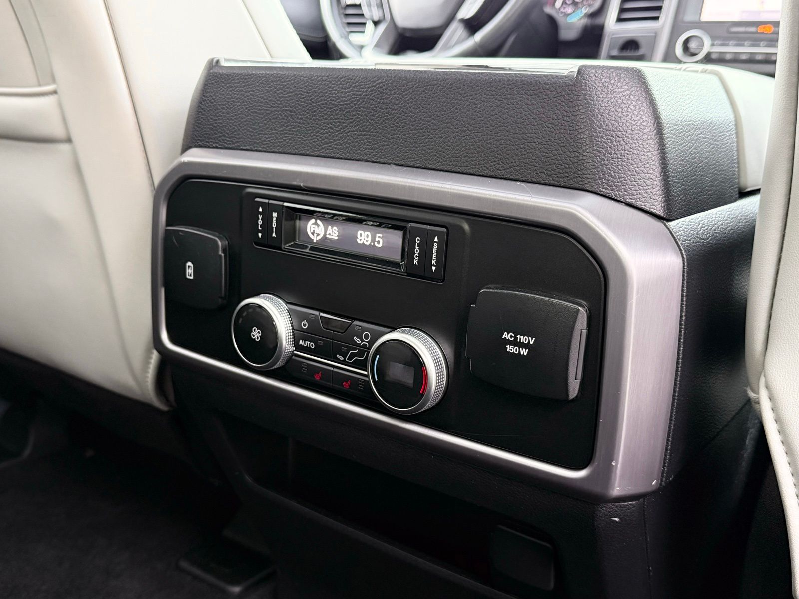 2020 Ford Expedition Platinum - Photo 26