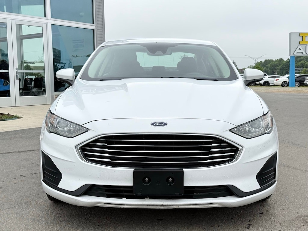 Used 2019 Ford Fusion Hybrid SE Sedan