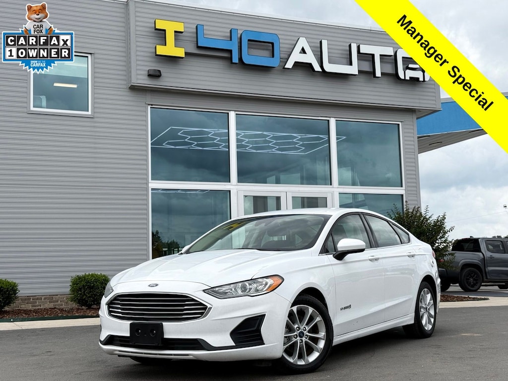 Used 2019 Ford Fusion Hybrid SE Sedan