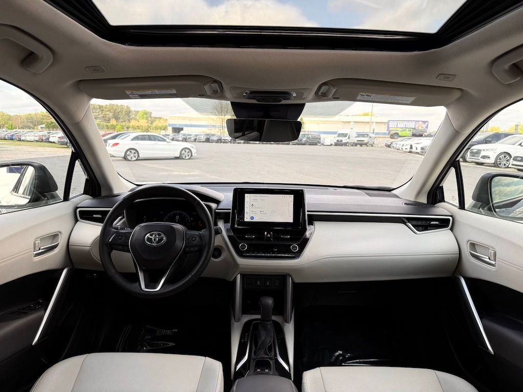 Used 2024 Toyota Corolla Cross XLE SUV