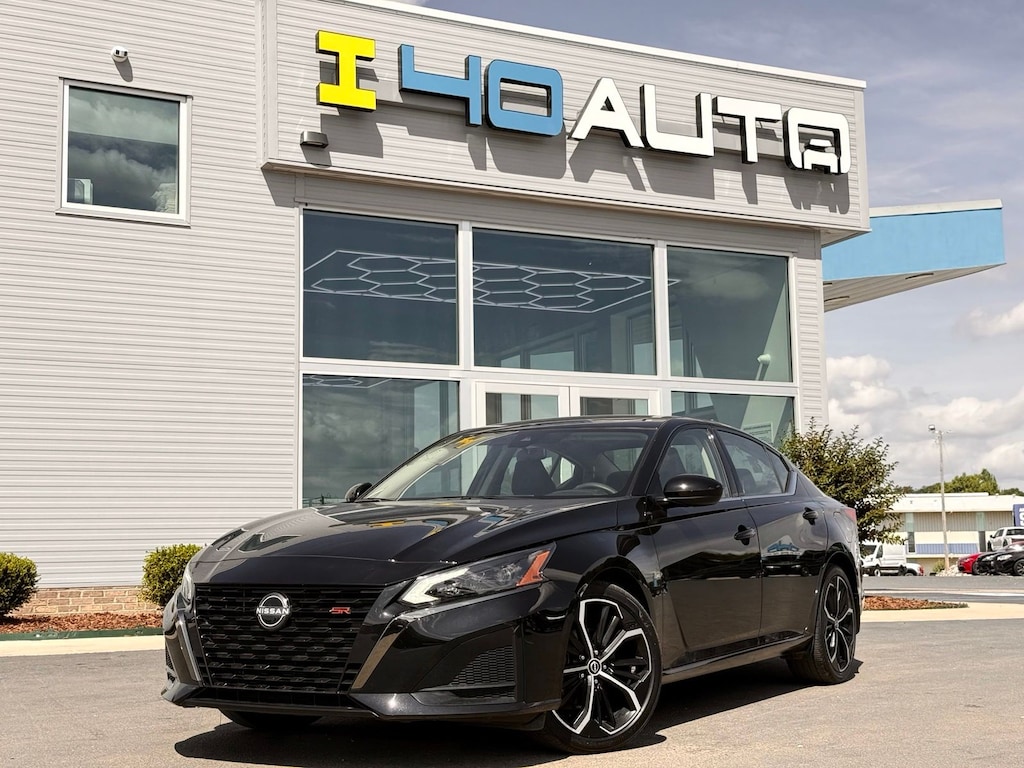 Used 2024 Nissan Altima 2.5 SR Sedan