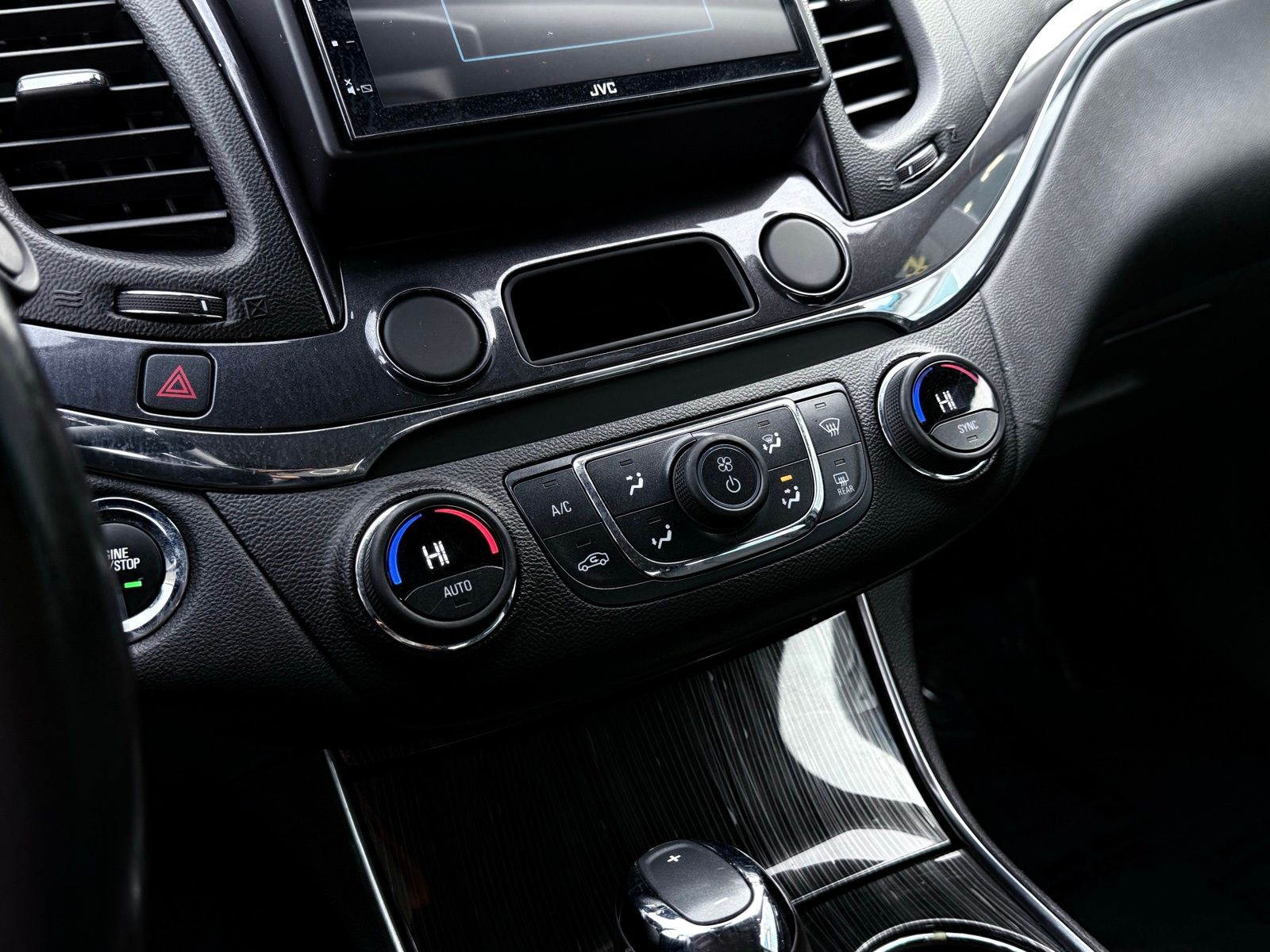 2016 Chevrolet Impala 2LZ - Photo 31
