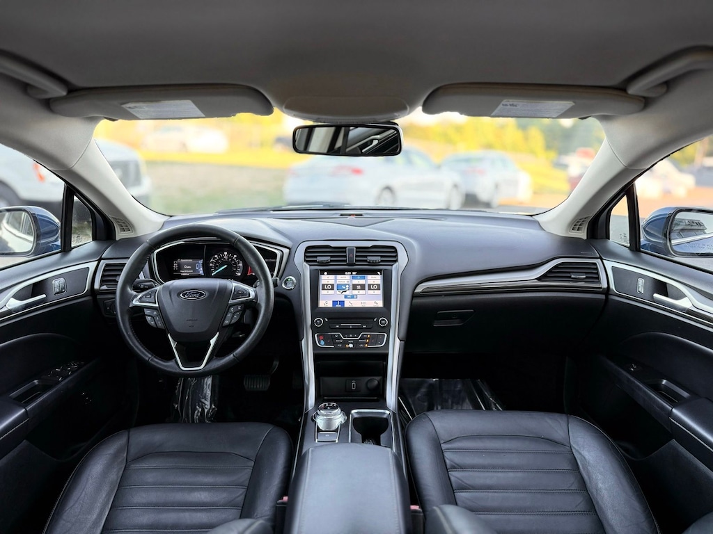 Used 2017 Ford Fusion Hybrid SE Sedan