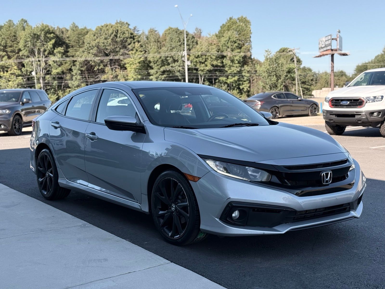 2019 Honda Civic Sport photo 3