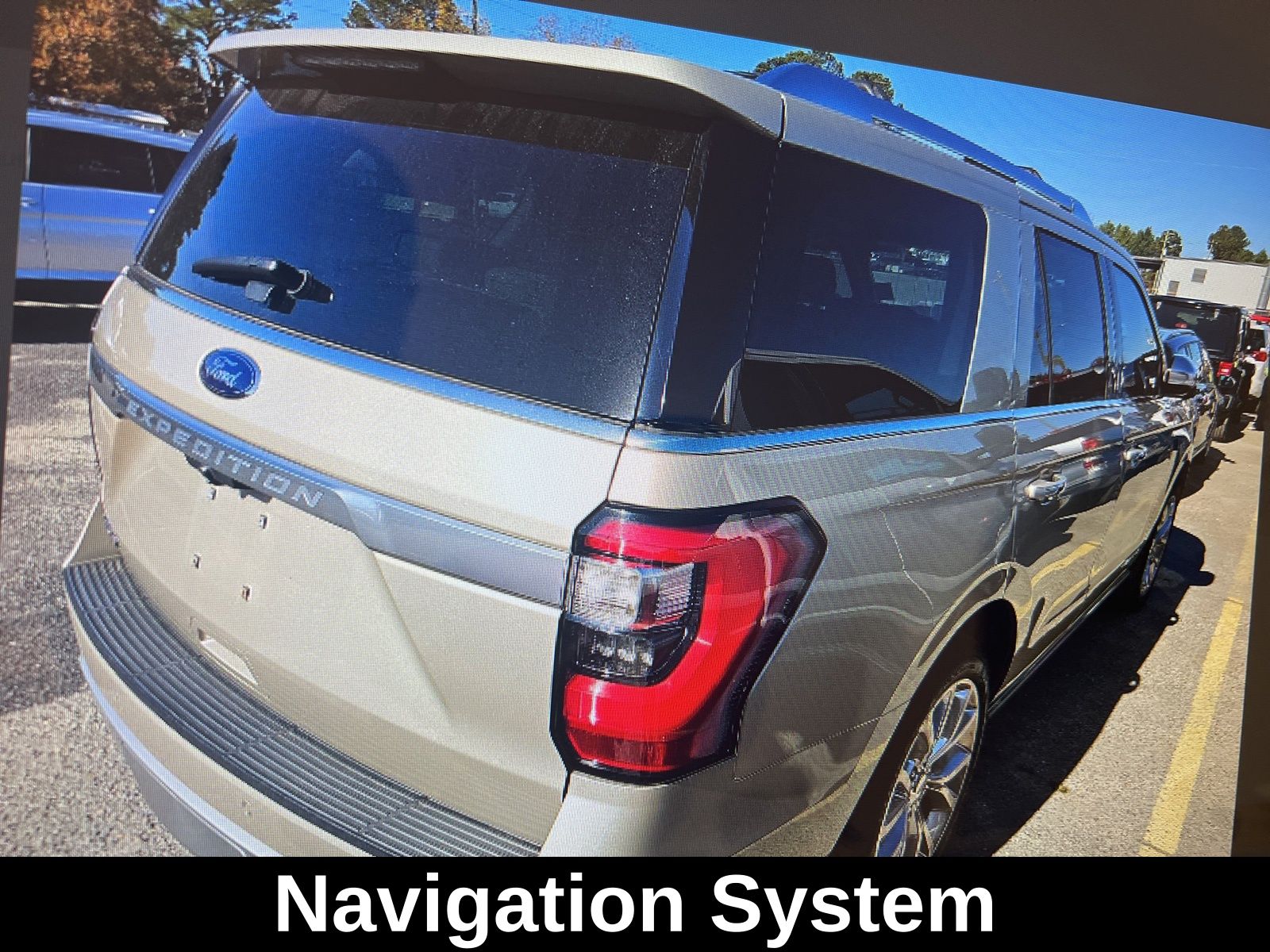 2018 Ford Expedition Platinum photo 2