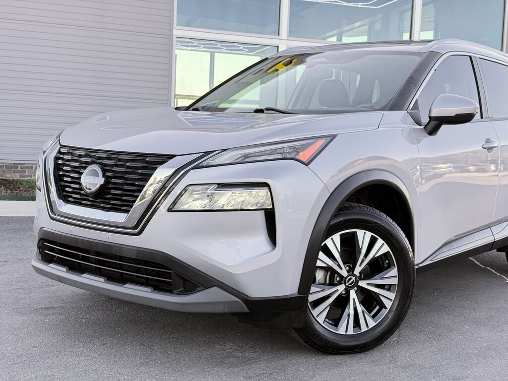 Used 2022 Nissan Rogue SV SUV