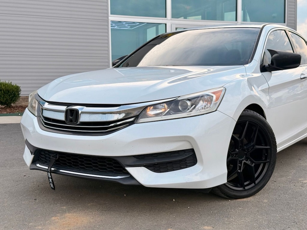 Used 2017 Honda Accord LX Sedan