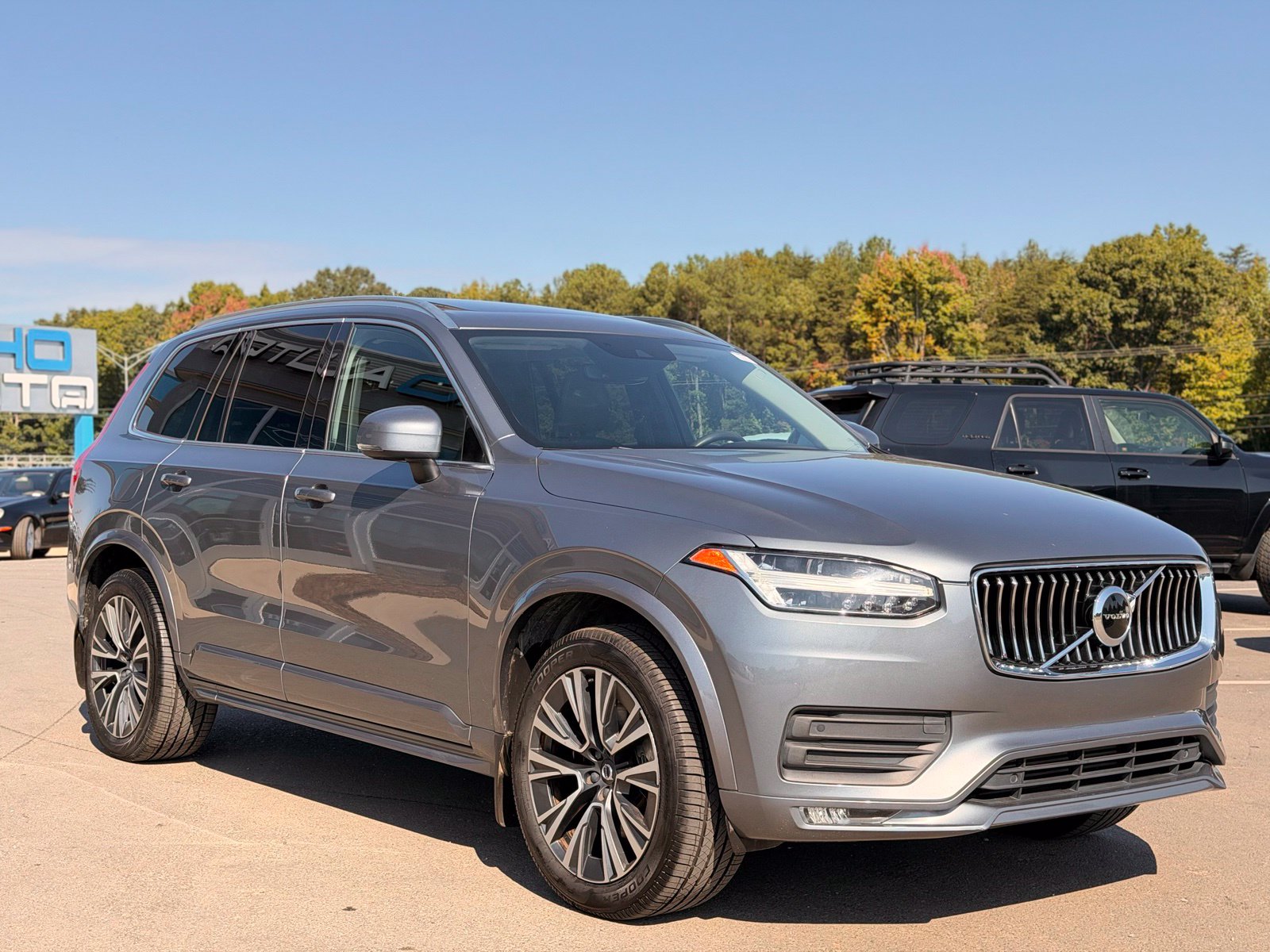 Used 2020 Volvo XC90 T6 Momentum SUV