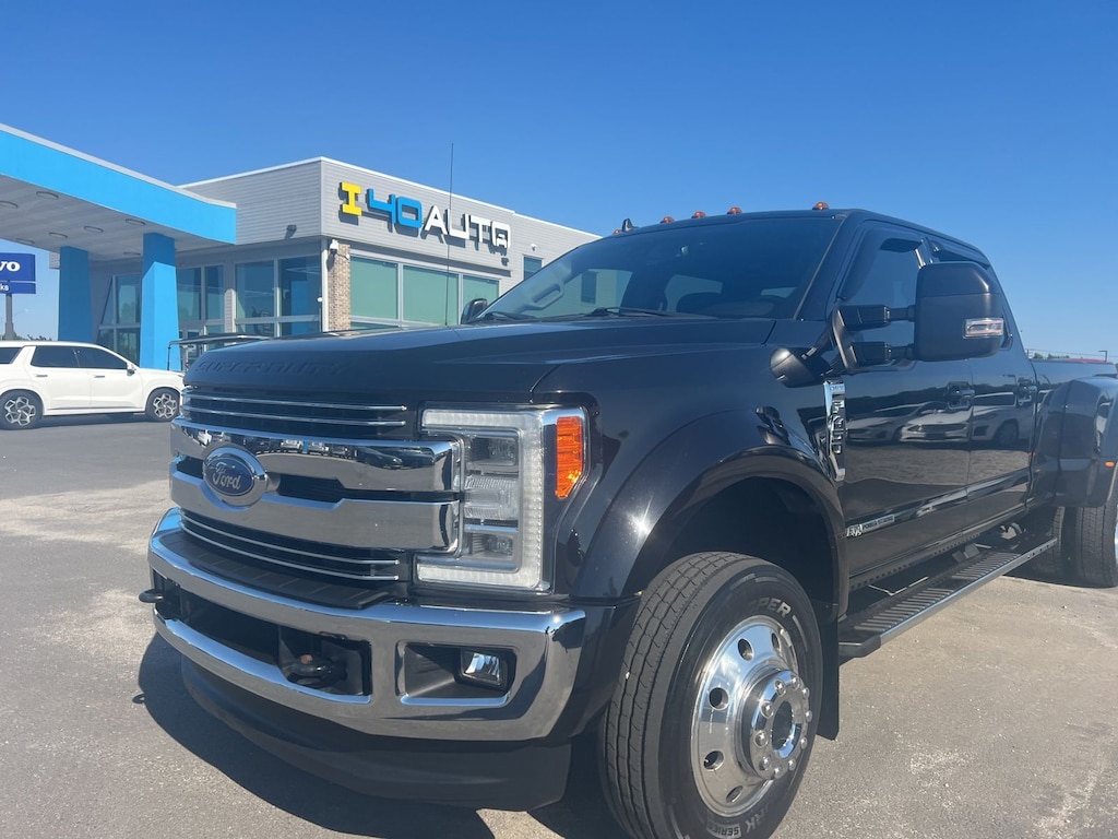 Used 2019 Ford F-450SD Lariat Truck