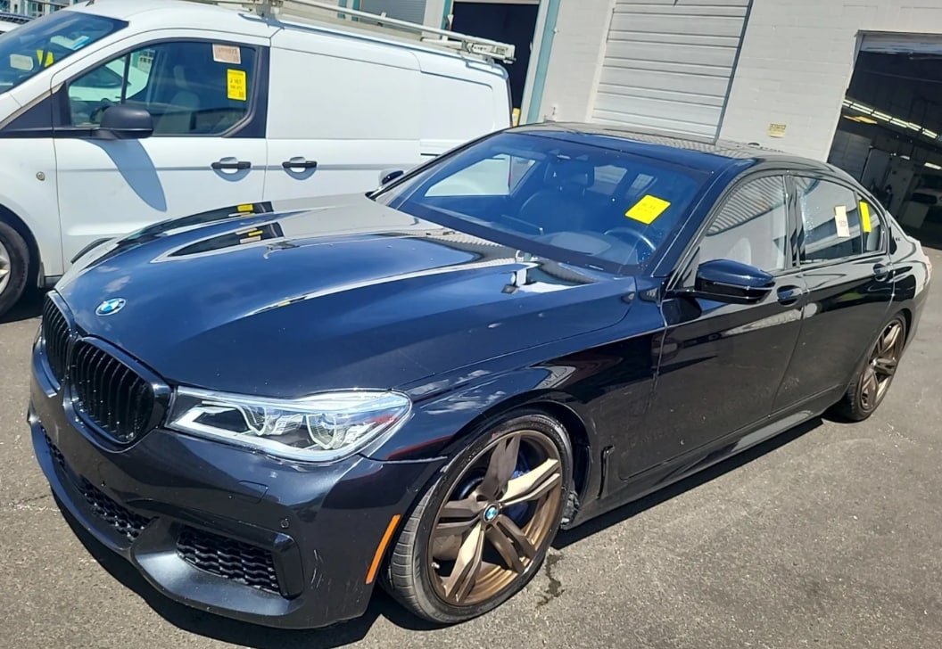 2018 BMW 7 Series M760i xDrive's photo